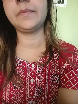 Snapshot of inaya_bhabhi69 chatting on June 23, 6:44 am inaya bhabhi69 online show from June 23, 6:44 am