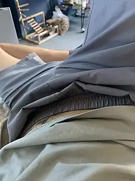 shadsteass online show from August 9, 10:42 am