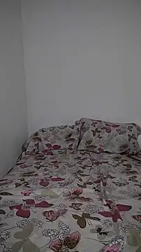 Female puppy in heat online show from July 31, 5:18 am