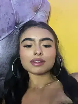 Snapshot of Samantha_098 chatting on June 30, 3:29 am Samantha 098 online show from June 30, 3:29 am
