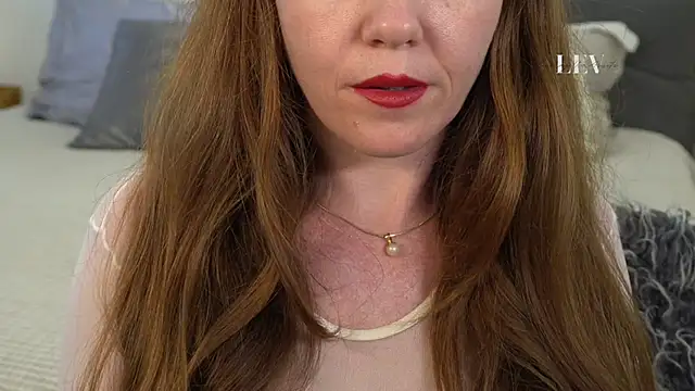 Snapshot of leverageurassets chatting on October 21, 1:34 pm leverageurassets online show from October 21, 1:34 pm