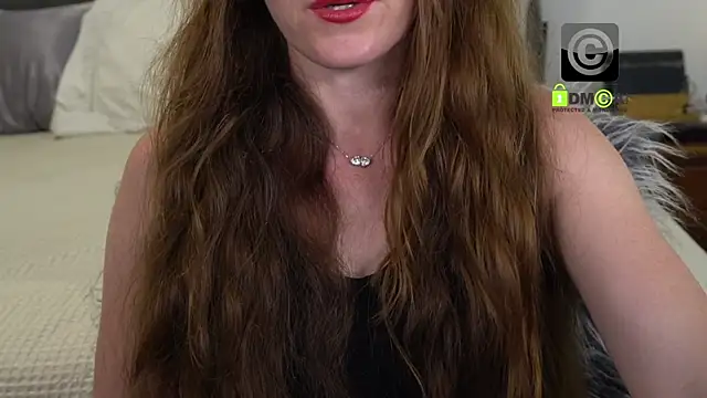 Snapshot of leverageurassets chatting on February 24, 10:52 pm leverageurassets online show from February 24, 10:52 pm