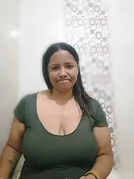 Snapshot of Susanne-love chatting on July 8, 11:58 am Susanne-love online show from July 8, 11:58 am