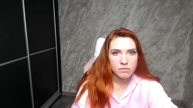 Reginasmilee online show from February 2, 1:10 pm