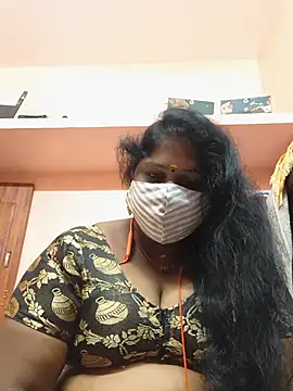 Snapshot of yalini1431 chatting on August 2, 8:51 pm yalini1431 online show from August 2, 8:51 pm