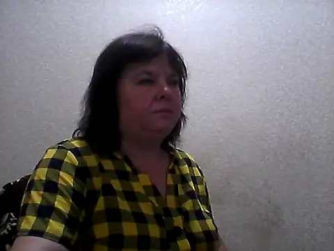 Snapshot of HannahAna39 chatting on July 3, 8:43 am HannahAna39 online show from July 3, 8:43 am