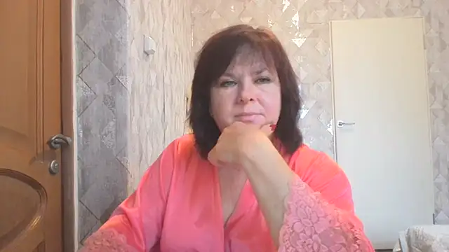 Snapshot of HannahAna39 chatting on July 21, 7:11 am HannahAna39 online show from July 21, 7:11 am