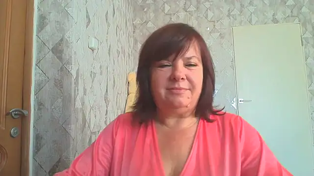 Snapshot of HannahAna39 chatting on July 30, 5:17 am HannahAna39 online show from July 30, 5:17 am
