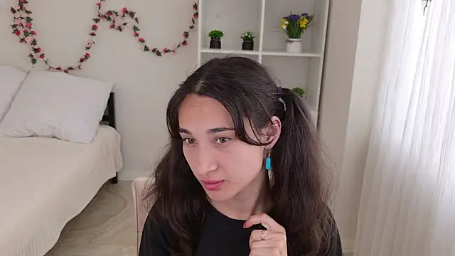 Snapshot of Eleonora_Sun chatting on July 5, 1:18 pm Eleonora Sun online show from July 5, 1:18 pm