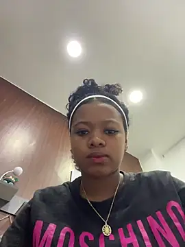 Snapshot of Isa_Giraldo1 chatting on June 23, 10:41 pm Isa Giraldo1 online show from June 23, 10:41 pm