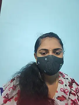 Snapshot of Megavarthinii chatting on June 29, 10:54 pm Megavarthinii online show from June 29, 10:54 pm