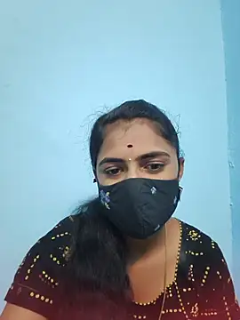 Snapshot of Megavarthinii chatting on July 2, 2:44 am Megavarthinii online show from July 2, 2:44 am