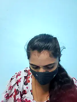 Snapshot of Megavarthinii chatting on July 6, 10:12 am Megavarthinii online show from July 6, 10:12 am