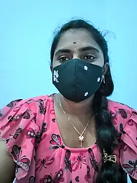Snapshot of Megavarthinii chatting on August 7, 4:14 am Megavarthinii online show from August 7, 4:14 am