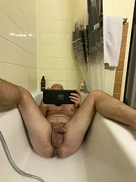 Snapshot of emilio19900 chatting on June 26, 4:22 pm emilio19900 online show from June 26, 4:22 pm