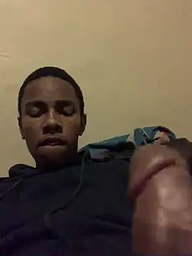 Snapshot of dicky_ykw chatting on June 25, 8:13 pm dicky ykw online show from June 25, 8:13 pm