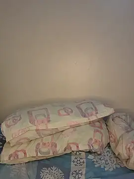 pookiezuu online show from August 4, 9:39 pm