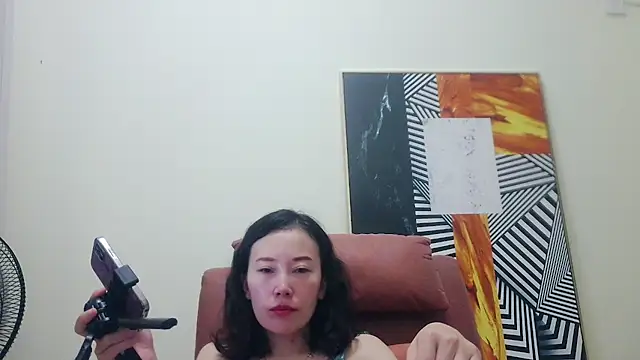 Snapshot of xiaotaotutu103 chatting on June 29, 11:43 am xiaotaotutu103 online show from June 29, 11:43 am