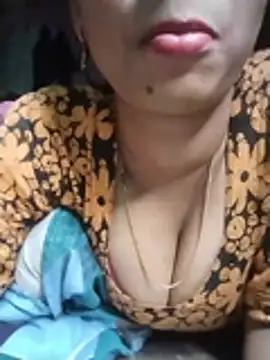 Snapshot of Mian_Khalifa_143 chatting on July 16, 7:14 am Mian Khalifa 143 online show from July 16, 7:14 am