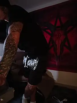 Snapshot of etthaan chatting on April 1, 12:55 am etthaan online show from April 1, 12:55 am