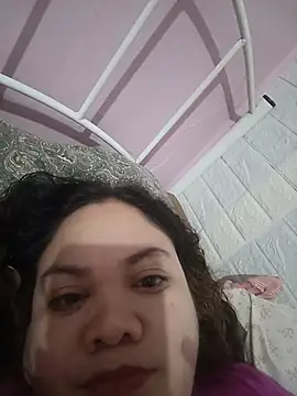Snapshot of Lai_35 chatting on July 1, 6:18 pm Lai 35 online show from July 1, 6:18 pm