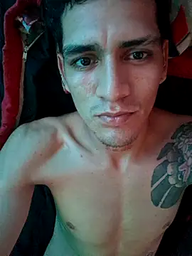 Snapshot of elBeBecito19 chatting on July 19, 7:50 pm elBeBecito19 online show from July 19, 7:50 pm