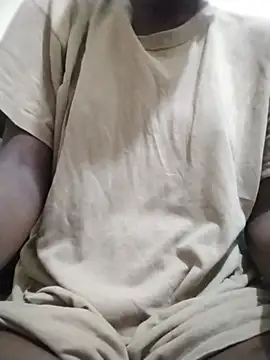 Snapshot of divah25 chatting on July 8, 3:33 am divah25 online show from July 8, 3:33 am