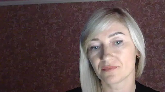 moonlightAnna online show from July 10, 11:40 pm