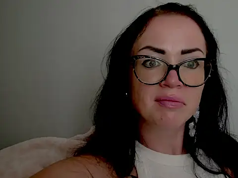 Call me Sugar  online show from July 9, 10:52 am
