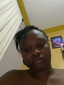 Snapshot of elladarling chatting on July 12, 12:12 am elladarling online show from July 12, 12:12 am