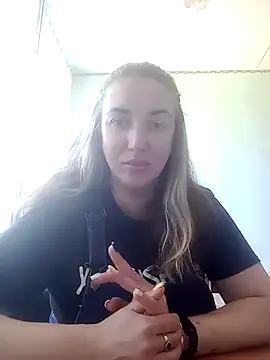 RavennaReyn online show from July 17, 10:33 am