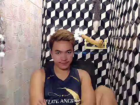 Snapshot of urdirty_jake chatting on July 16, 5:08 pm urdirty jake online show from July 16, 5:08 pm