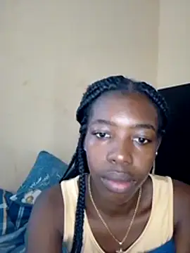 Snapshot of beautyquin2 chatting on July 3, 6:31 am beautyquin2 online show from July 3, 6:31 am