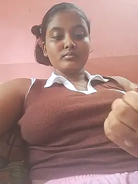Snapshot of HOT__QUEEN001 chatting on July 21, 9:33 am HOT QUEEN001 online show from July 21, 9:33 am