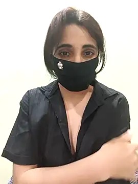Snapshot of Sweety-12 chatting on July 2, 6:14 pm Sweety-12 online show from July 2, 6:14 pm