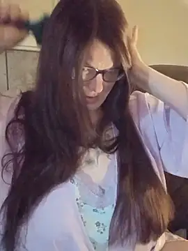 Snapshot of NataliaBlaire chatting on July 4, 8:53 am NataliaBlaire online show from July 4, 8:53 am