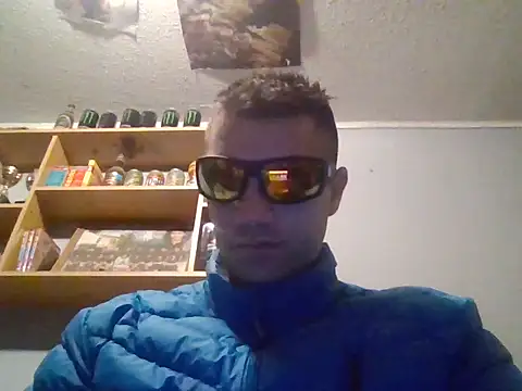 Snapshot of SOMBRERO_MAGICO chatting on July 1, 10:31 pm SOMBRERO MAGICO online show from July 1, 10:31 pm