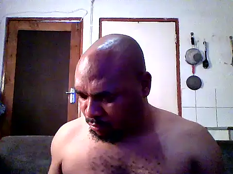 Snapshot of SWEETLEO chatting on July 2, 10:54 am SWEETLEO online show from July 2, 10:54 am