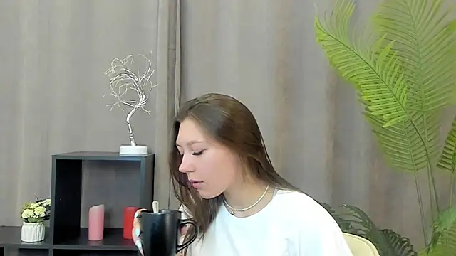 Snapshot of CarlitaThomley chatting on July 3, 10:21 am CarlitaThomley online show from July 3, 10:21 am
