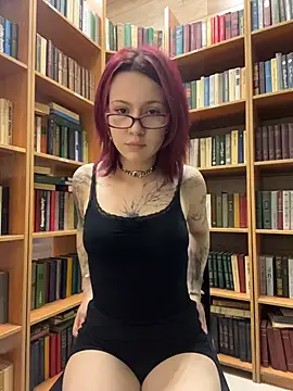 LillyBae online show from July 6, 2:25 pm