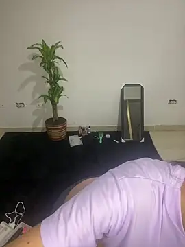 Snapshot of aurorarusso1 chatting on July 15, 1:55 am aurorarusso1 online show from July 15, 1:55 am