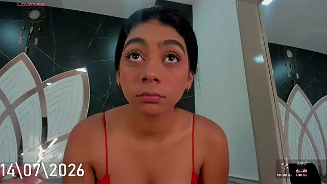 Snapshot of Veronica_M0ntiel chatting on July 14, 12:33 pm Veronica M0ntiel online show from July 14, 12:33 pm