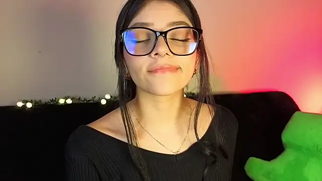 Snapshot of Laniita chatting on August 1, 4:45 am Laniita online show from August 1, 4:45 am