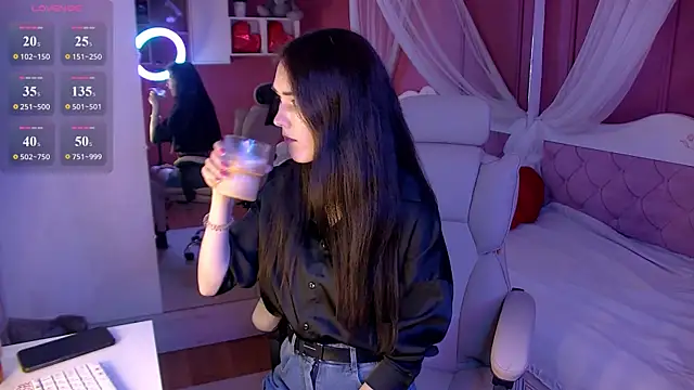 MarielCross online show from July 11, 9:23 am
