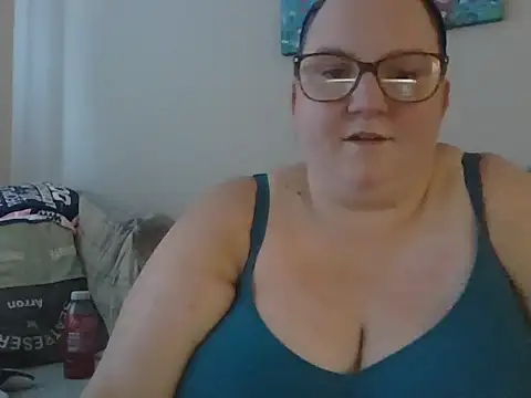 LumaBelleX online show from July 29, 6:28 pm