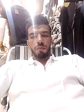 Snapshot of Abdo7889 chatting on July 22, 12:41 pm Abdo7889 online show from July 22, 12:41 pm
