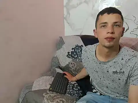 Snapshot of Angel_stid chatting on July 9, 8:35 pm Angel stid online show from July 9, 8:35 pm
