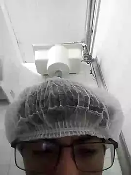 Snapshot of Burrrooo chatting on July 9, 8:35 pm Burrrooo online show from July 9, 8:35 pm
