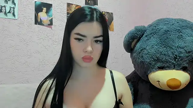 Snapshot of Alina9732 chatting on July 10, 1:03 pm Alina9732 online show from July 10, 1:03 pm