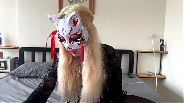 Snapshot of Elly_saii chatting on July 6, 1:13 am Elly saii online show from July 6, 1:13 am